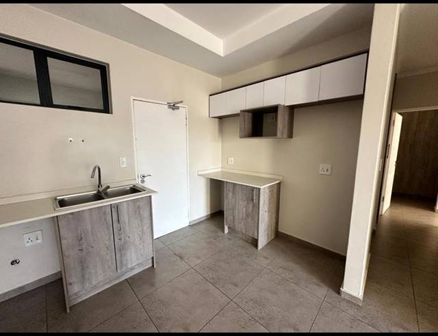 2 BEDROOM PROPERTY TO RENT IN RASLOUW